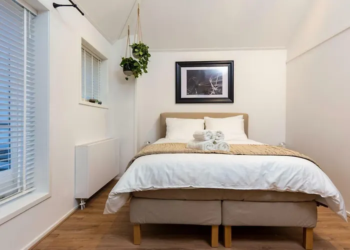 아파트 Design City Center Family Double Floor Apartment Studio Delft C38 델프트