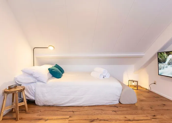 Design City Center Family Double Floor Apartment Studio Delft C38 *