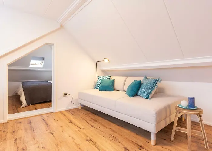 Апартаменты Design City Center Family Double Floor Apartment Studio Delft C38 Делфт